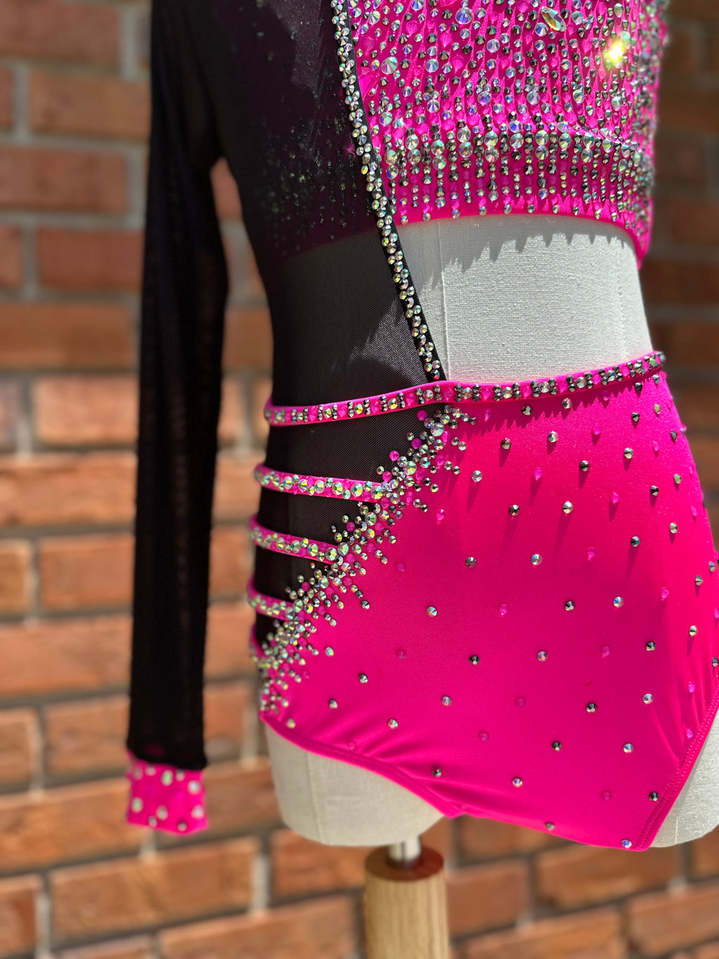 Pink Venom-Adult XS